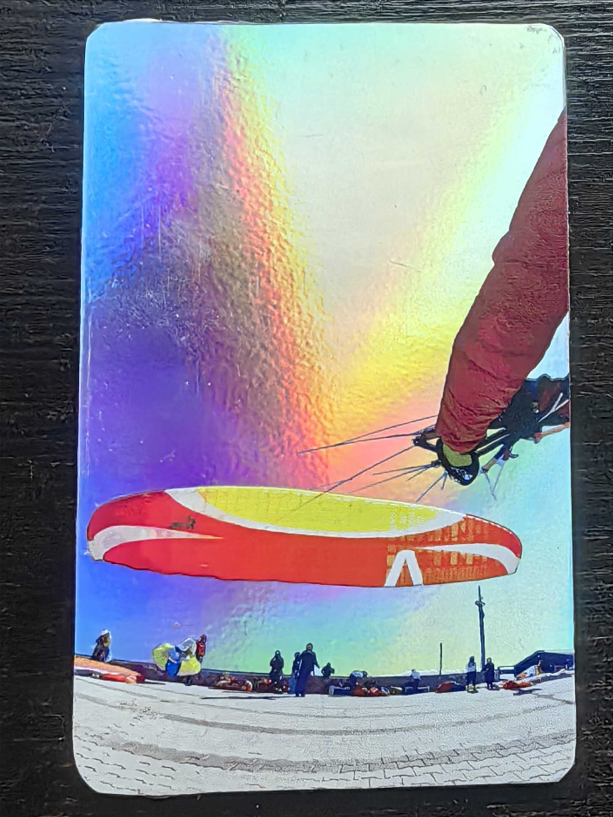 Карта "Тройка" с печатью по голографической плёнке, параплан на фоне старта в Олюденизе, вид от первого лица